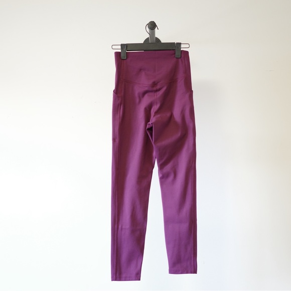 Girlfriend Collective Compressive High-Rise 23.75" Legging Plum Size US XS - Picture 2 of 8
